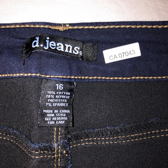 D.Jeans | High Waist Skinny Jeans; Size β16β - Picture 10 of 13